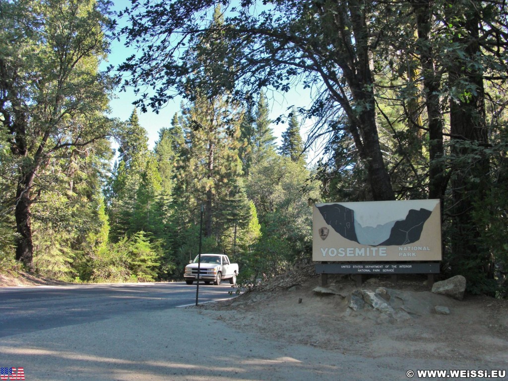 Yosemite National Park. - Schild, Einfahrtsschild, Yosemite Nationalpark - (Fish Camp, Yosemite National Park, California, Vereinigte Staaten)