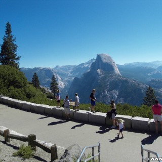 Yosemite National Park. - Landschaft, Panorama, Yosemite Nationalpark, Aussichtspunkt, Half Dome, Glacier Point - (Curry Village, Yosemite National Park, California, Vereinigte Staaten)