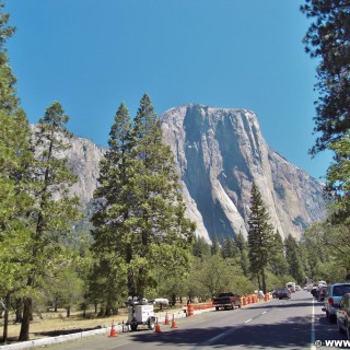 Yosemite National Park. - Landschaft, Felsen, Panorama, Yosemite Nationalpark, Berg, Yosemite Valley, Monolith, El Capitan, Felswand - (Yosemite Village, Yosemite National Park, California, Vereinigte Staaten)