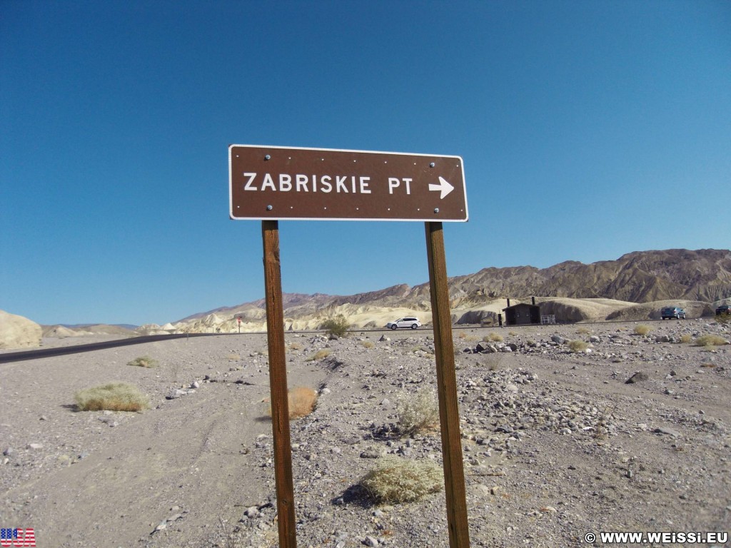 Death Valley National Park. - Schild, Tafel, Einfahrtsschild, Wegweiser, Death-Valley-Nationalpark, Zabriskie Point - (Furnace Creek, Death Valley, California, Vereinigte Staaten)