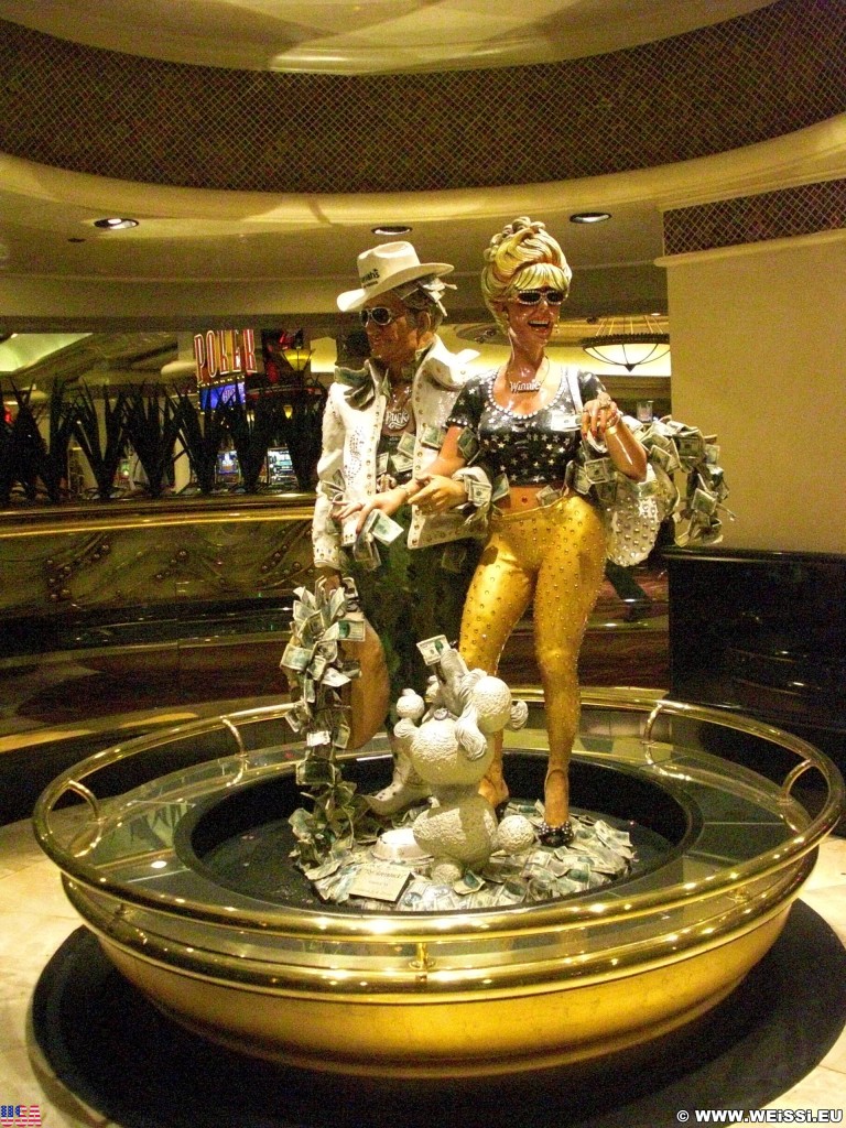 Las Vegas. - Las Vegas, Statue, Skulpturen, Figuren, Harrahs Hotel, The Greenbacks, Buck, Winnie, Buck & Winnie - (Bracken, Las Vegas, Nevada, Vereinigte Staaten)