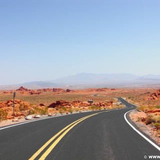 Valley of Fire State Park. - Landschaft, Felsen, Felsformation, Valley of Fire State Park, Sandstein, Sandsteinformationen, Erosion - (Valley of Fire State Park, Overton, Nevada, Vereinigte Staaten)