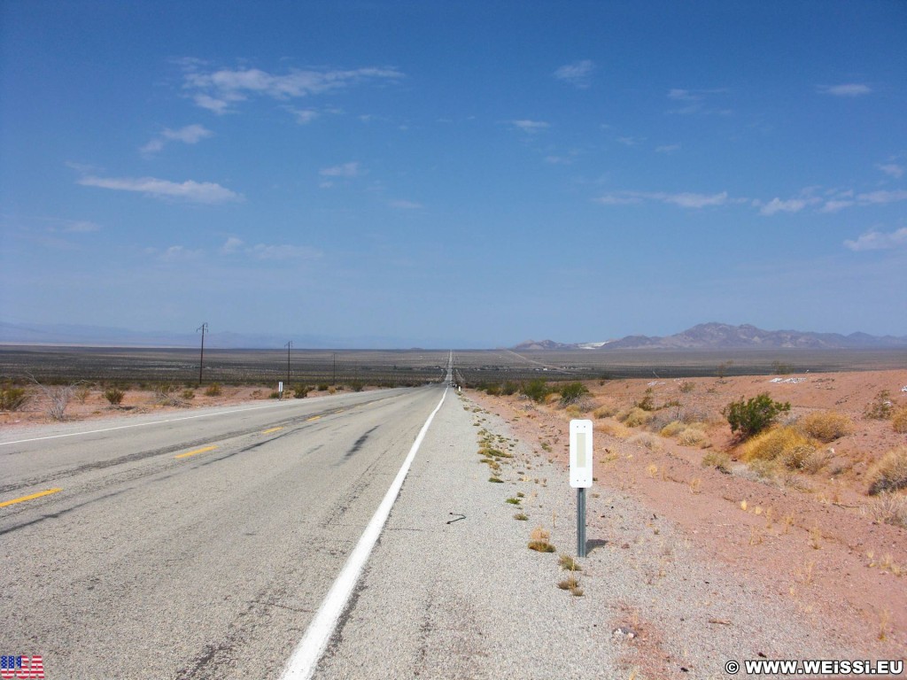 Historic Route 66. - Strasse, Route 66 - (Chambless, Amboy, California, Vereinigte Staaten)