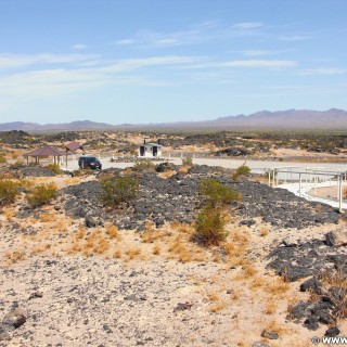 Amboy Crater - National Natural Landmark. - Landschaft, Amboy, Amboy Crater, Vulkankegel, Lavagestein, National Natural Landmark - (Amboy, California, Vereinigte Staaten)