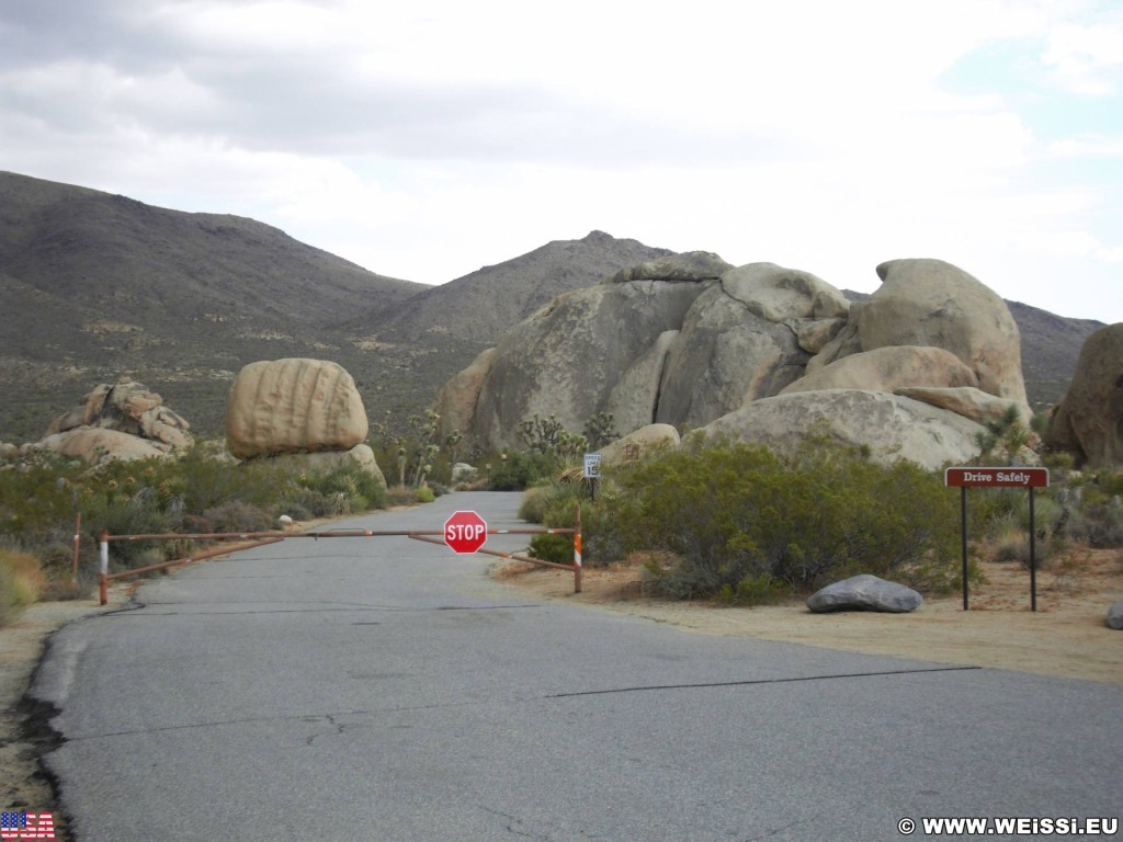 Joshua Tree National Park. Belle Camping - Joshua Tree National Park. - Schild, Tafel, Campingplatz, National Park, Joshua Tree National Park, Belle Campground - (Joshua Tree National Park, Twentynine Palms, California, Vereinigte Staaten)