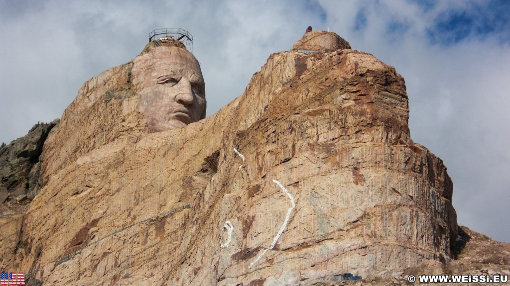 Crazy Horse Memorial. - Felsformation, Berg, Felswand, Skulptur, Gesicht, Black Hills, Granit, Berne, Crazy Horse Memorial, Custer, Crazy Horse, Thunderhead Mountain, Korczak Ziolkowski, Kopf - (Berne, Custer, South Dakota, Vereinigte Staaten)