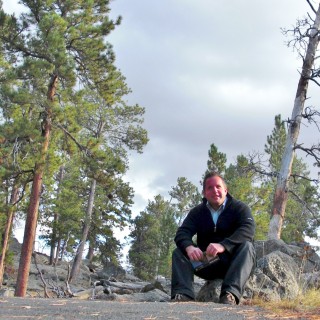 Devils Tower National Monument. Tower Trail - Devils Tower National Monument. - Sehenswürdigkeit, Bäume, Berg, Monolith, Attraktion, Teufelsturm, Tower Trail - WEISSINGER Andreas - (Devils Tower, Wyoming, Vereinigte Staaten)