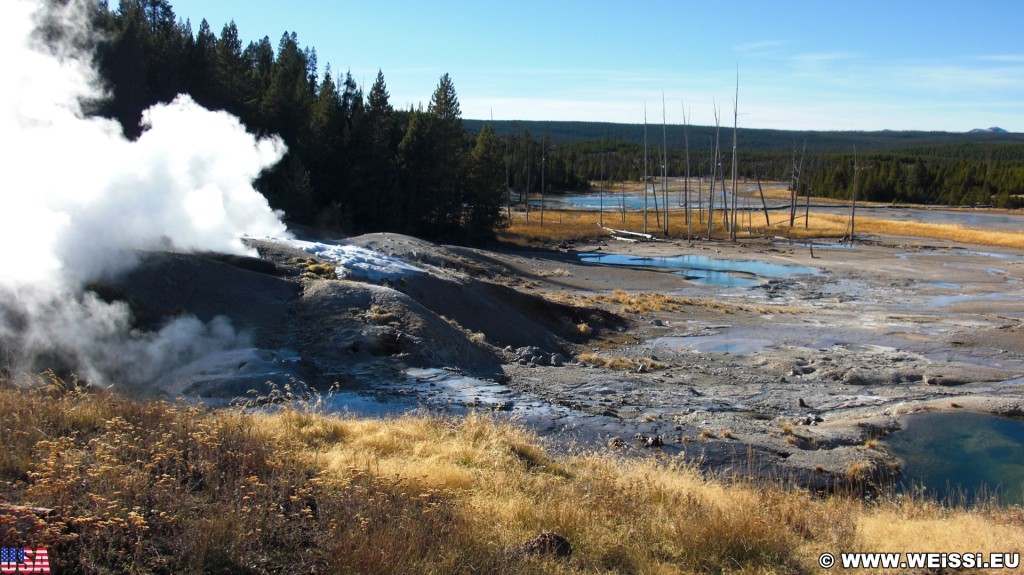 Yellowstone-Nationalpark. Porcelain Basin - Norris Geyser Basin - Yellowstone-Nationalpark. - Norris Geyser Basin, Porcelain Basin - (Canyon Junction, Yellowstone National Park, Wyoming, Vereinigte Staaten)