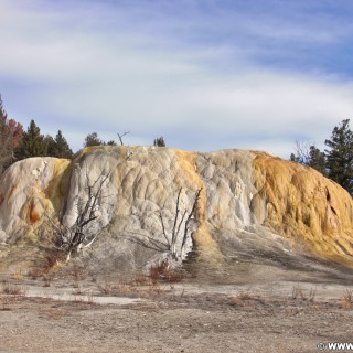 Yellowstone-Nationalpark. Orange Spring Mound, Mammoth Hot Springs - Yellowstone-Nationalpark. - Upper Terrace Loop, Mammoth Hot Springs, Upper Terraces, Orange Spring Mound - (Mammoth, Yellowstone National Park, Wyoming, Vereinigte Staaten)