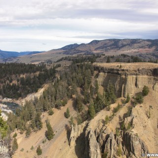 Yellowstone-Nationalpark. Calcite Springs Overlook, Tower-Roosevelt - Yellowstone-Nationalpark. - Overlook, Yellowstone River, Yellowstone River Overlook, Lookout, The Narrows, Calcite Springs, Tower-Roosevelt - (Devils Den, Yellowstone National Park, Wyoming, Vereinigte Staaten)