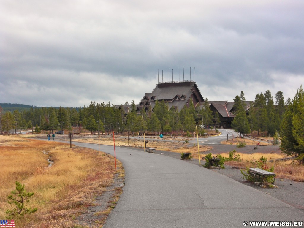 Yellowstone-Nationalpark. - Gebäude, Hotel, Upper Geyser Basin, Old Faithful Area, South Section, Upper Geyser Basin South Section, Old Faithful Inn - (Three River Junction, Yellowstone National Park, Wyoming, Vereinigte Staaten)