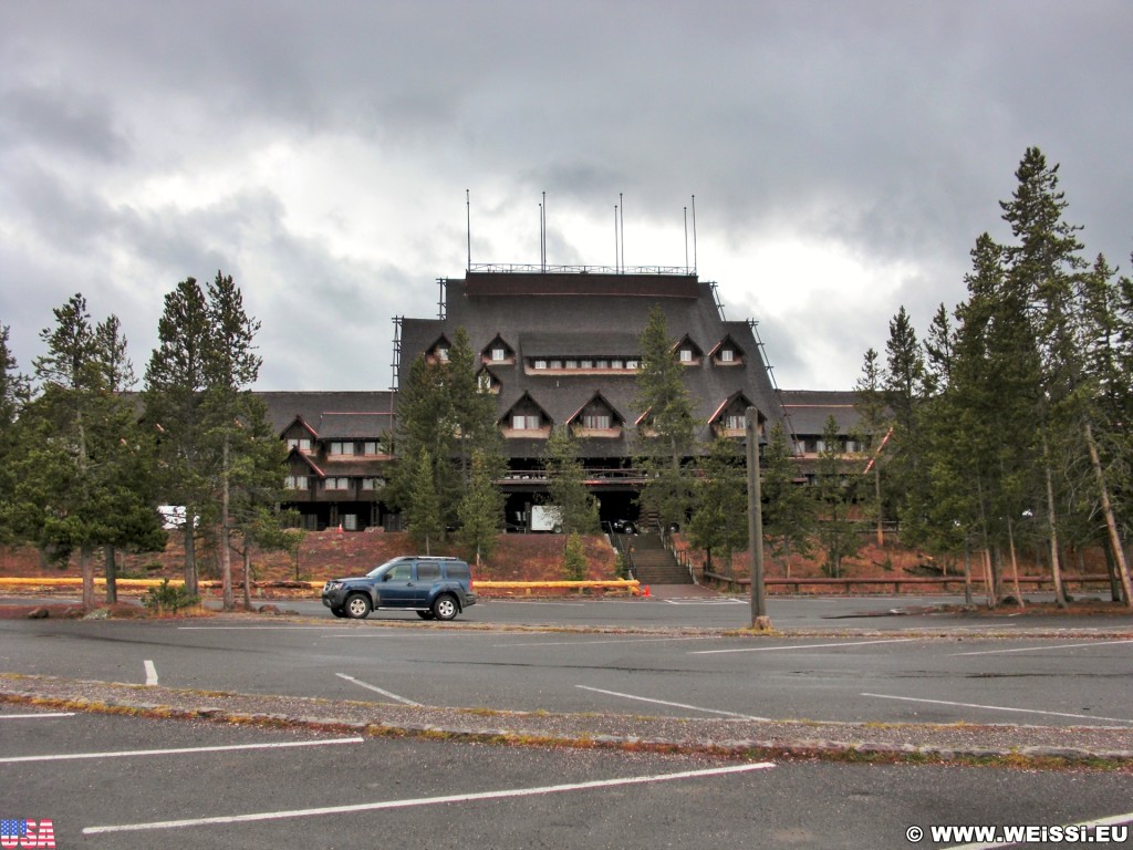 Yellowstone-Nationalpark. - Gebäude, Hotel, Upper Geyser Basin, Old Faithful Area, South Section, Upper Geyser Basin South Section, Old Faithful Inn - (Three River Junction, Yellowstone National Park, Wyoming, Vereinigte Staaten)