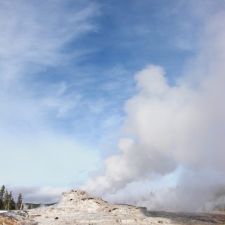 Yellowstone-Nationalpark. Castle Geyser  in der Old Faithful Area - Upper Geyser Basin South Section. - Old Faithful Area, Upper Geyser Basin South Section, Castle Geyser - (Three River Junction, Yellowstone National Park, Wyoming, Vereinigte Staaten)