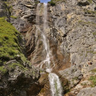 Ötschergräben - Der Grand Canyon Niederösterreichs. Der Mirafall ist ein eindrucksvoller Wasserfall inmitten den Ötschergräben. Im wasserreichen Frühjahr bietet sich hier ein spektakuläres Bild, wenn die Wassermassen über den Fels hinunterschießen.. - Wasserfall, Wasser, Ötschergräben, Hintere Ötschergräben, Mirafall - (Hagen, Mitterbach-Seerotte, Niederösterreich, Österreich)