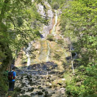 Ötschergräben - Der Grand Canyon Niederösterreichs, Schleierfall. Der Schleierfall ist ein sehenswerter Wasserfall, der über einen Felsvorsprug der hinteren Ötschergräben stürzt. Die Wasserwege am Auslauf erinnern an enen Schleier.. - Wasserfall, Wasser, Ötschergräben, Hintere Ötschergräben, Schleierfall - (Hagen, Mitterbach-Seerotte, Niederösterreich, Österreich)