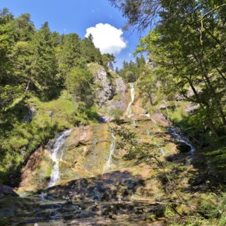 Ötschergräben - Der Grand Canyon Niederösterreichs, Schleierfall. Der Schleierfall ist ein sehenswerter Wasserfall, der über einen Felsvorsprug der hinteren Ötschergräben stürzt. Die Wasserwege am Auslauf erinnern an enen Schleier.. - Wasserfall, Wasser, Ötschergräben, Hintere Ötschergräben, Schleierfall - (Hagen, Mitterbach-Seerotte, Niederösterreich, Österreich)