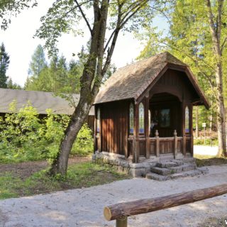 Ötschergräben - Hagengut. Entlang der Ötscherstraße/Forststraße, welche sich endlos lang dahin zieht, geht es vorbei am Hagengut über den Erlaufstausee zum Bahnhof Erlaufklause wo man die Himmelstreppe (Zug) besteigt um wieder zum Ausgangspunkt Wienerbruck zurückzukehren.. - Strasse, Weg, Ötschergräben, Ötscherstraße - (Hagen, Mitterbach-Seerotte, Niederösterreich, Österreich)